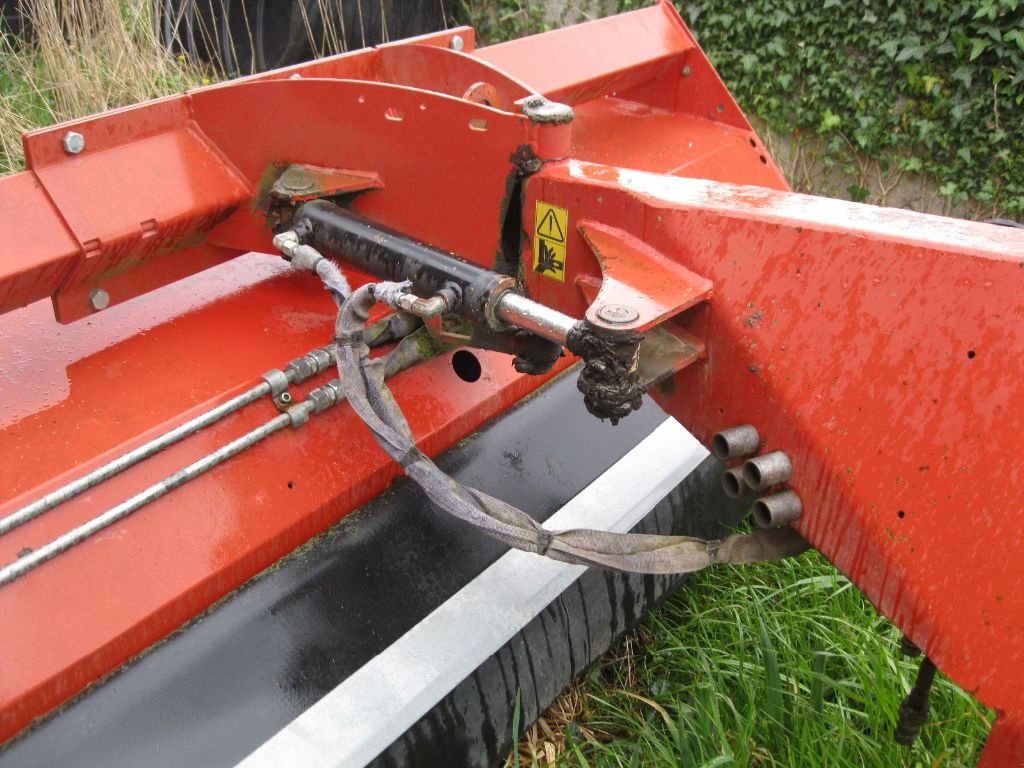 Traktor van het type Rabaud Superchampion 2100 A, Gebrauchtmaschine in BRECE (Foto 7)