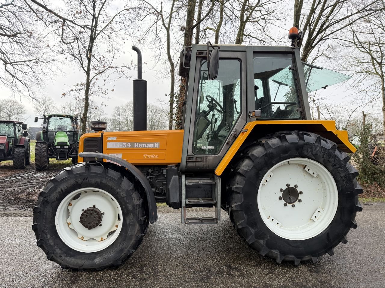 Traktor of the type Renault 103-54 TX Turbo, Gebrauchtmaschine in Rossum (Picture 3)