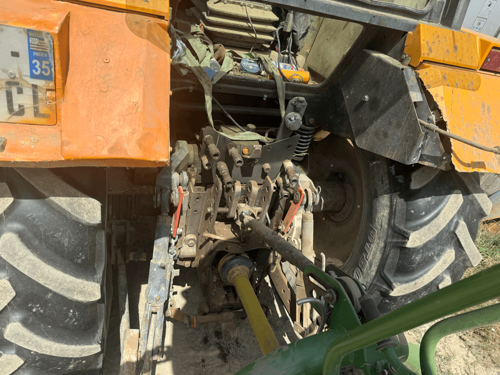 Traktor typu Renault 120.54 4RM, Gebrauchtmaschine v TREMEUR (Obrázek 5)