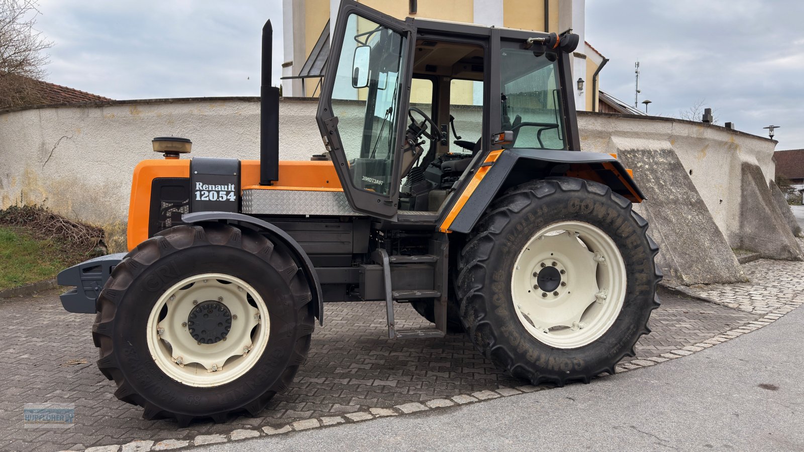 Traktor tipa Renault 120.54 TZ, Gebrauchtmaschine u Vilshofen (Slika 1)