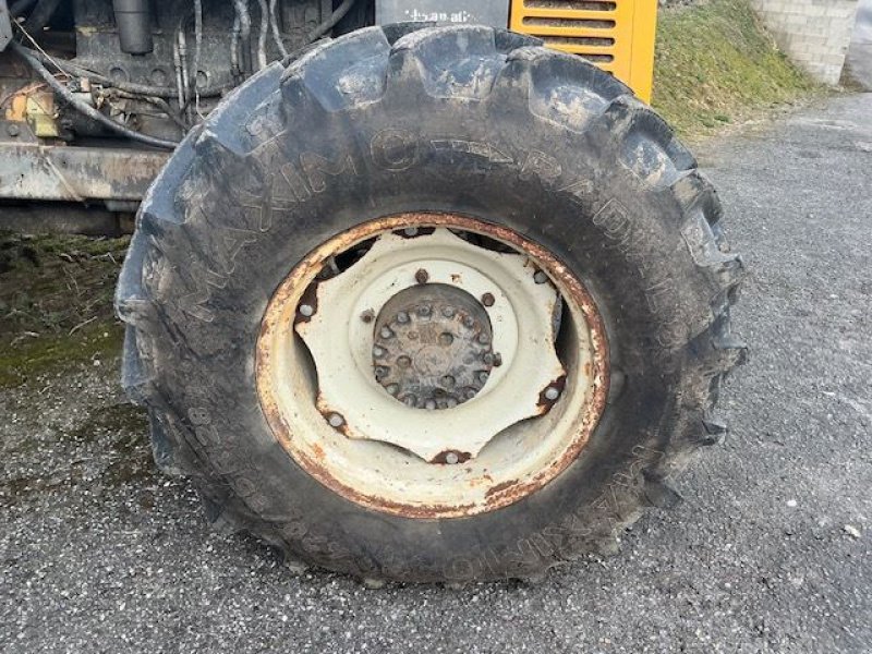 Traktor του τύπου Renault 133-14, Gebrauchtmaschine σε les hayons (Φωτογραφία 5)