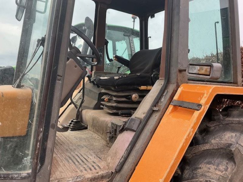 Traktor του τύπου Renault 133-14, Gebrauchtmaschine σε les hayons (Φωτογραφία 3)