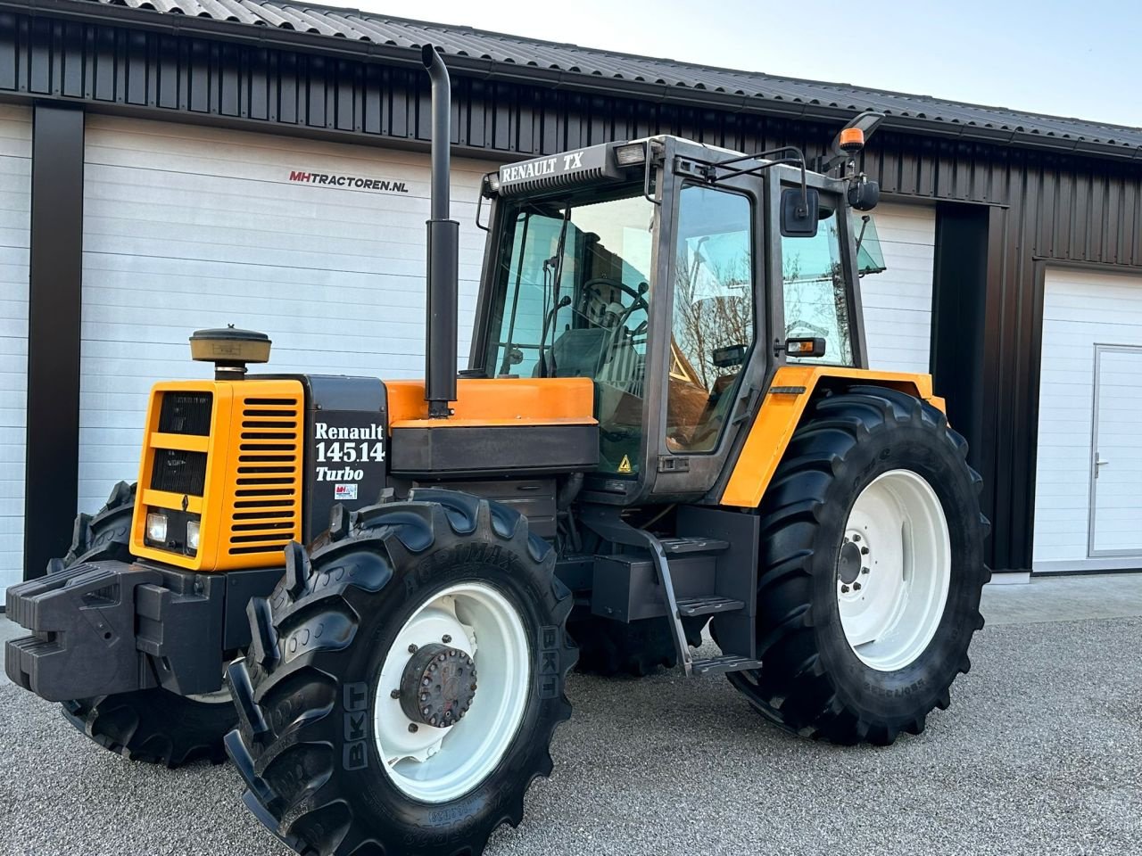 Traktor des Typs Renault 145-14, Gebrauchtmaschine in Linde (dr) (Bild 6)