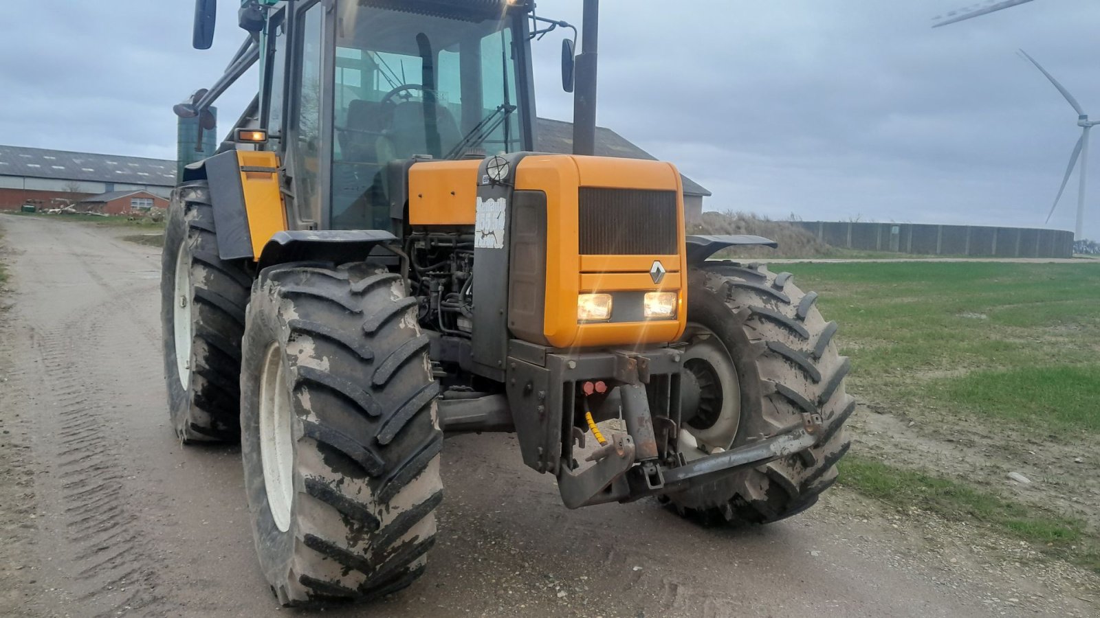 Traktor des Typs Renault 155-54 TX  155-54 TX, Gebrauchtmaschine in Skive (Bild 2)