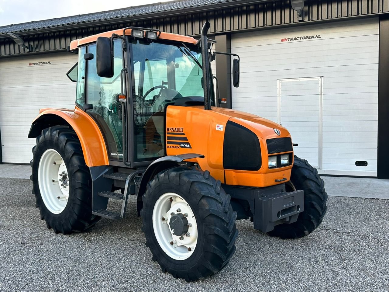 Traktor of the type Renault 540, Gebrauchtmaschine in Linde (dr) (Picture 5)