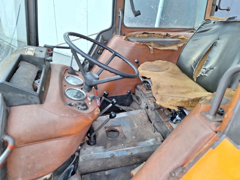 Traktor typu Renault 551, Gebrauchtmaschine v MARIENHEEM (Obrázek 8)
