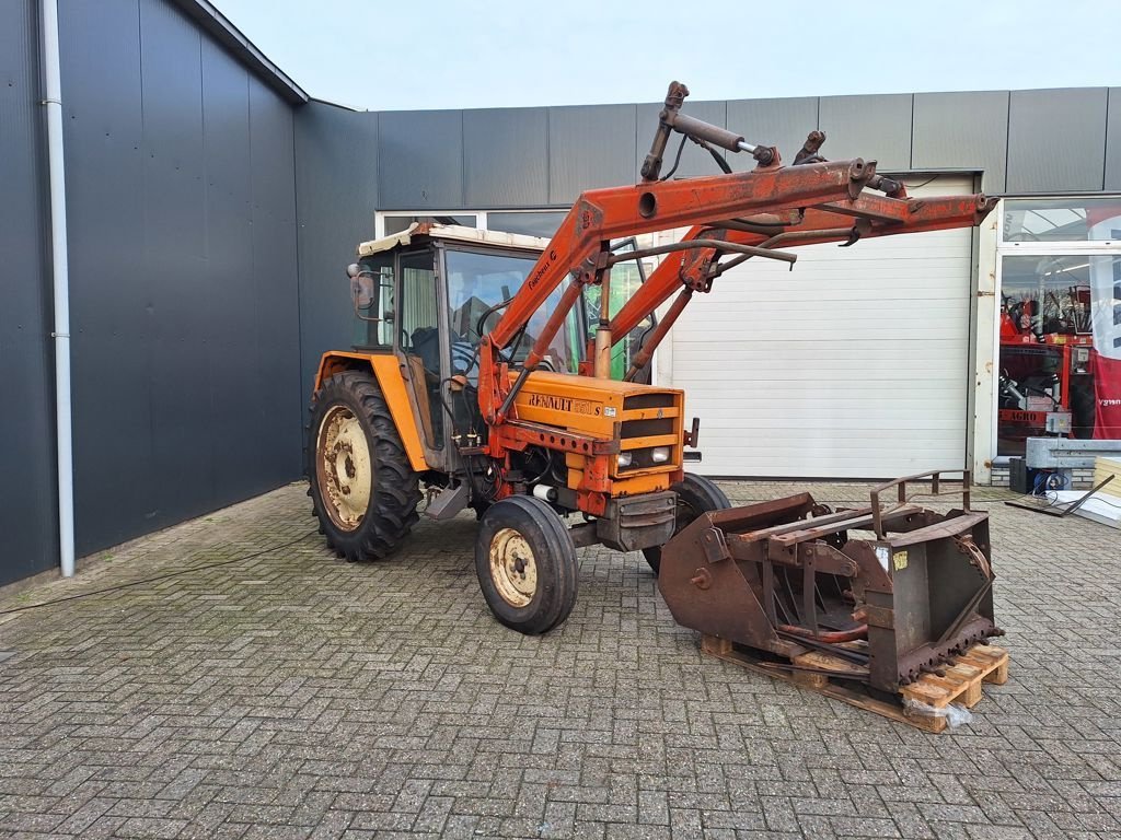 Traktor typu Renault 551, Gebrauchtmaschine v MARIENHEEM (Obrázek 1)