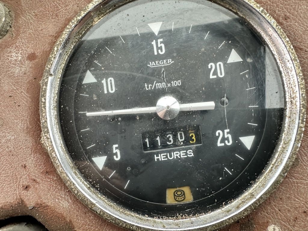 Traktor van het type Renault 551S, Gebrauchtmaschine in Callantsoog (Foto 7)