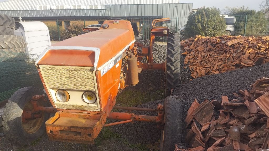 Traktor typu Renault 56, Gebrauchtmaschine v ENNEZAT (Obrázek 1)