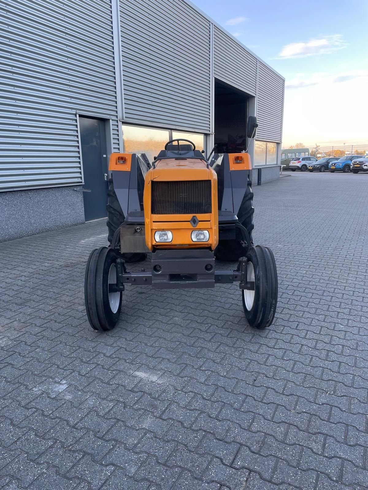 Traktor типа Renault 65-32 ME tractor, Gebrauchtmaschine в Roermond (Фотография 7)