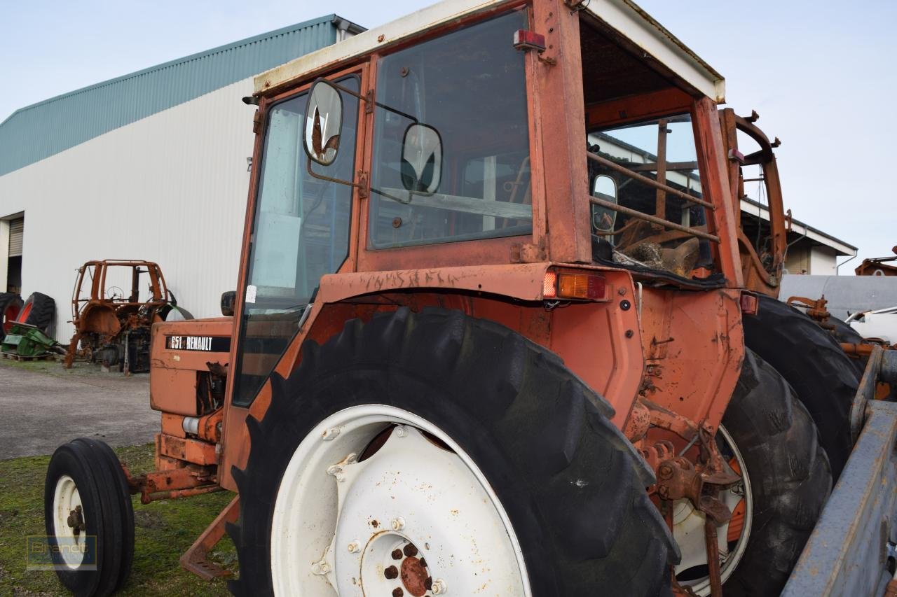 Traktor des Typs Renault 651, Gebrauchtmaschine in Oyten (Bild 4)