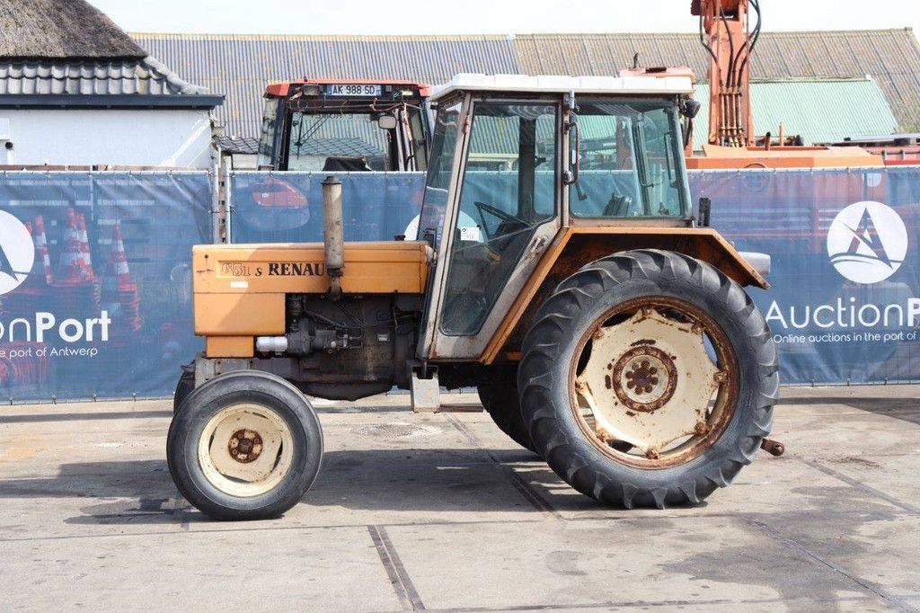 Traktor του τύπου Renault 651S, Gebrauchtmaschine σε Antwerpen (Φωτογραφία 1)