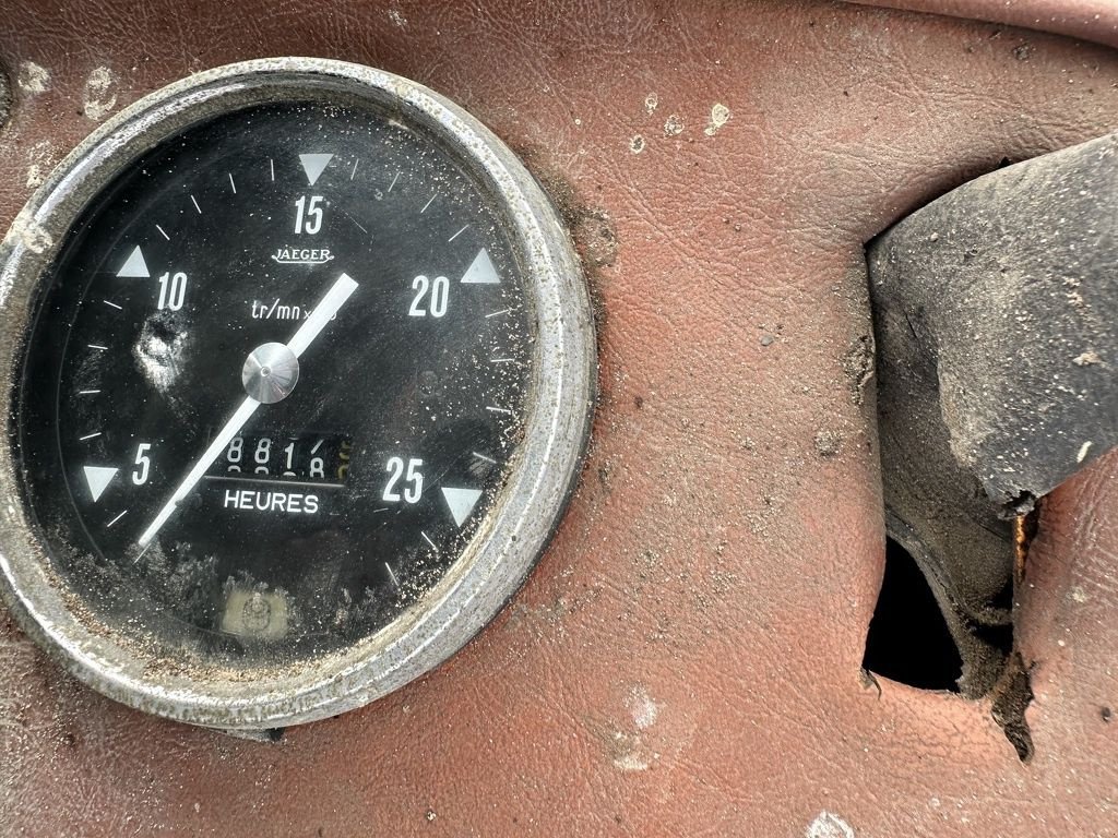 Traktor van het type Renault 651S, Gebrauchtmaschine in Callantsoog (Foto 5)