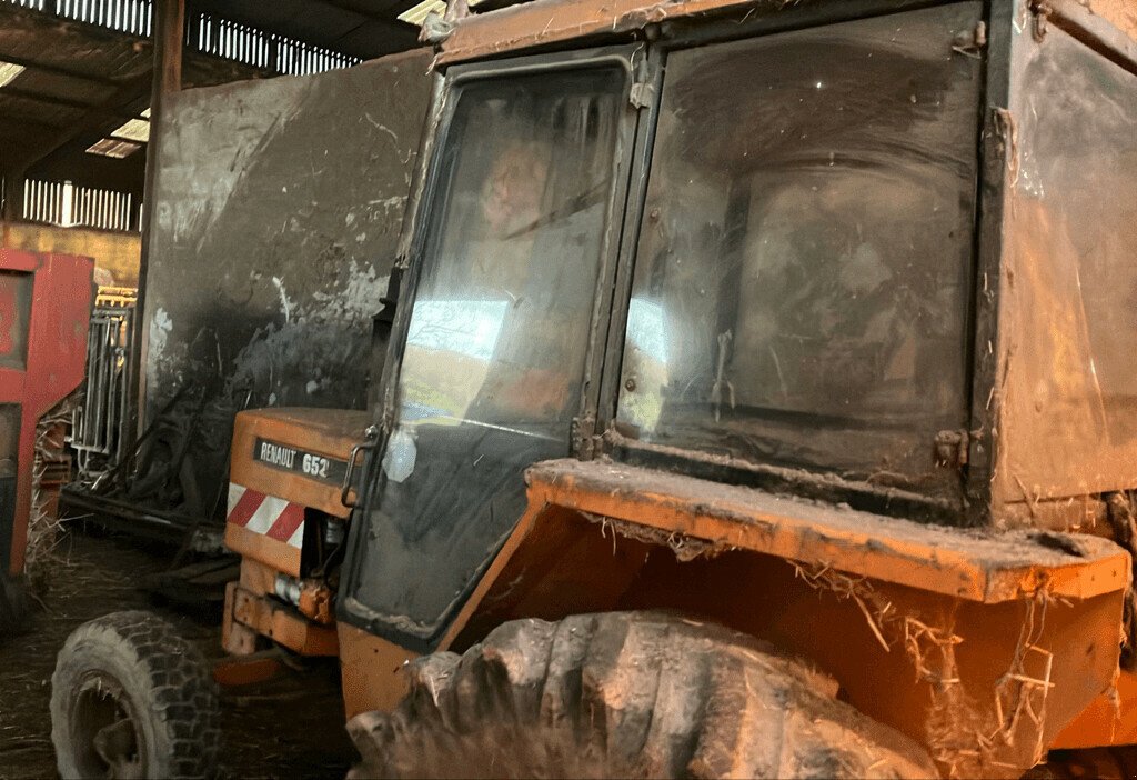 Traktor του τύπου Renault 652, Gebrauchtmaschine σε Feurs (Φωτογραφία 3)