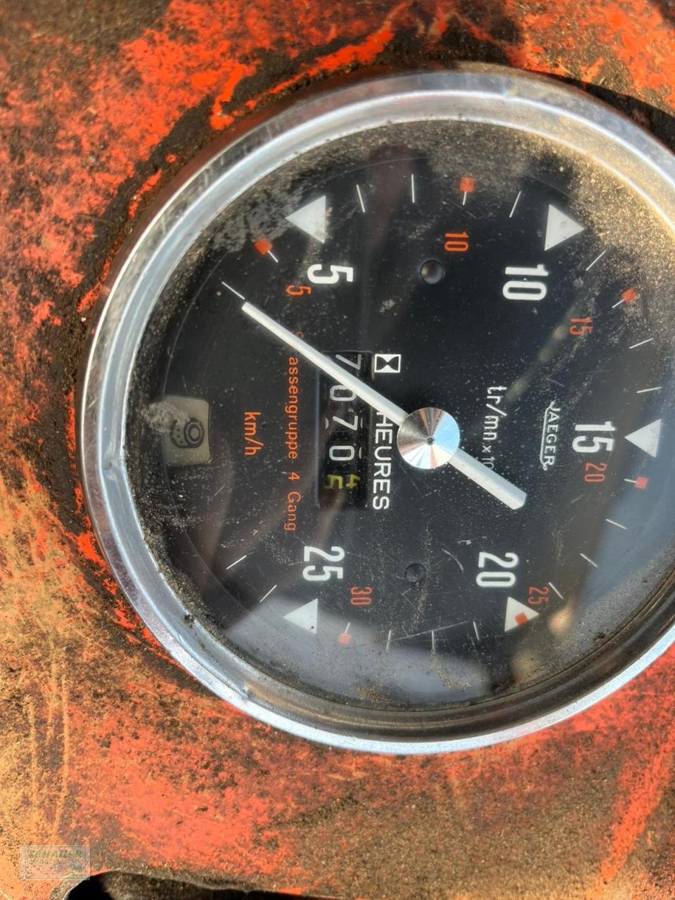 Traktor типа Renault 751-4, Frontlader, Kabine, Allrad, Schneeräumtraktor Winterdienst, Gebrauchtmaschine в Geiselhöring (Фотография 6)