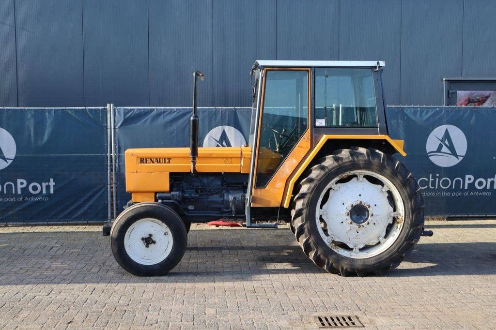 Traktor Türe ait Renault 751, Gebrauchtmaschine içinde Antwerpen (resim 2)