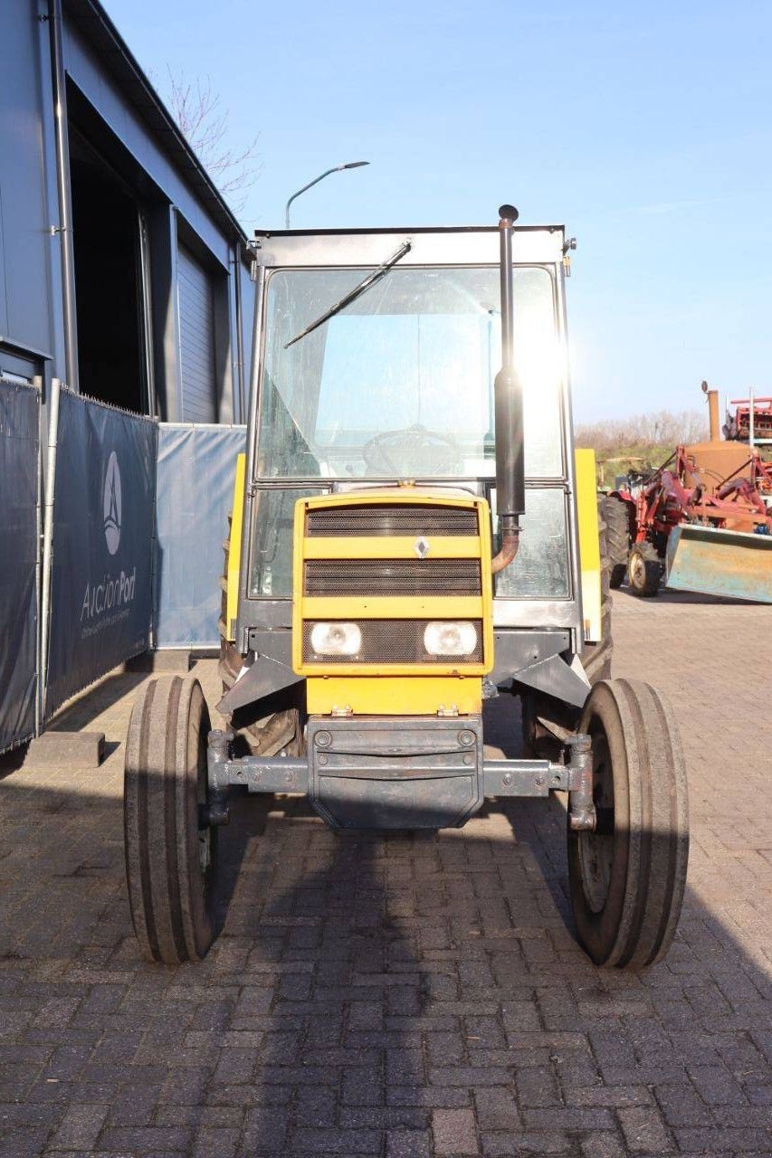 Traktor Türe ait Renault 751, Gebrauchtmaschine içinde Antwerpen (resim 9)