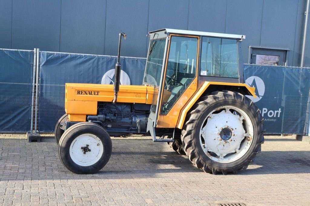 Traktor Türe ait Renault 751, Gebrauchtmaschine içinde Antwerpen (resim 1)