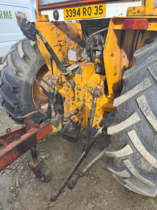 Traktor des Typs Renault 752, Gebrauchtmaschine in Guichen (Bild 4)
