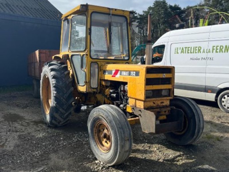 Traktor des Typs Renault 752, Gebrauchtmaschine in Guichen (Bild 1)