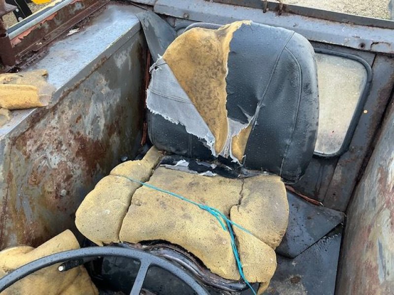 Traktor типа Renault 851S, Gebrauchtmaschine в les hayons (Фотография 6)