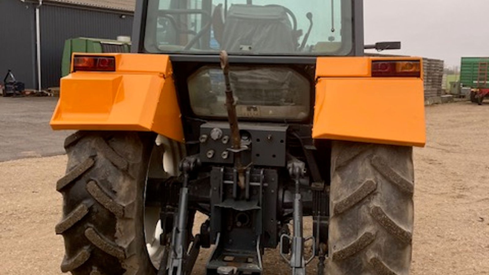 Traktor типа Renault 95-12 TX, 2 WD, Gebrauchtmaschine в Odense SV (Фотография 4)