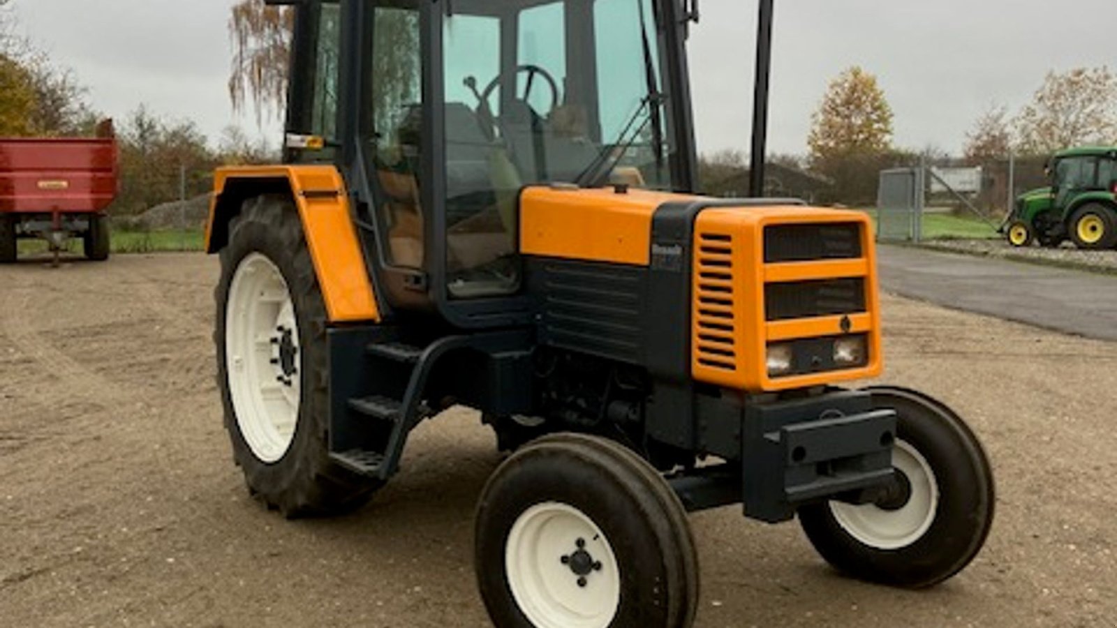 Traktor типа Renault 95-12 TX, 2 WD, Gebrauchtmaschine в Odense SV (Фотография 2)