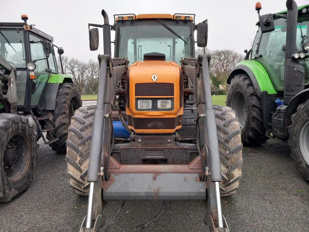Traktor от тип Renault Arès 696 RZ, Gebrauchtmaschine в BRECE (Снимка 4)