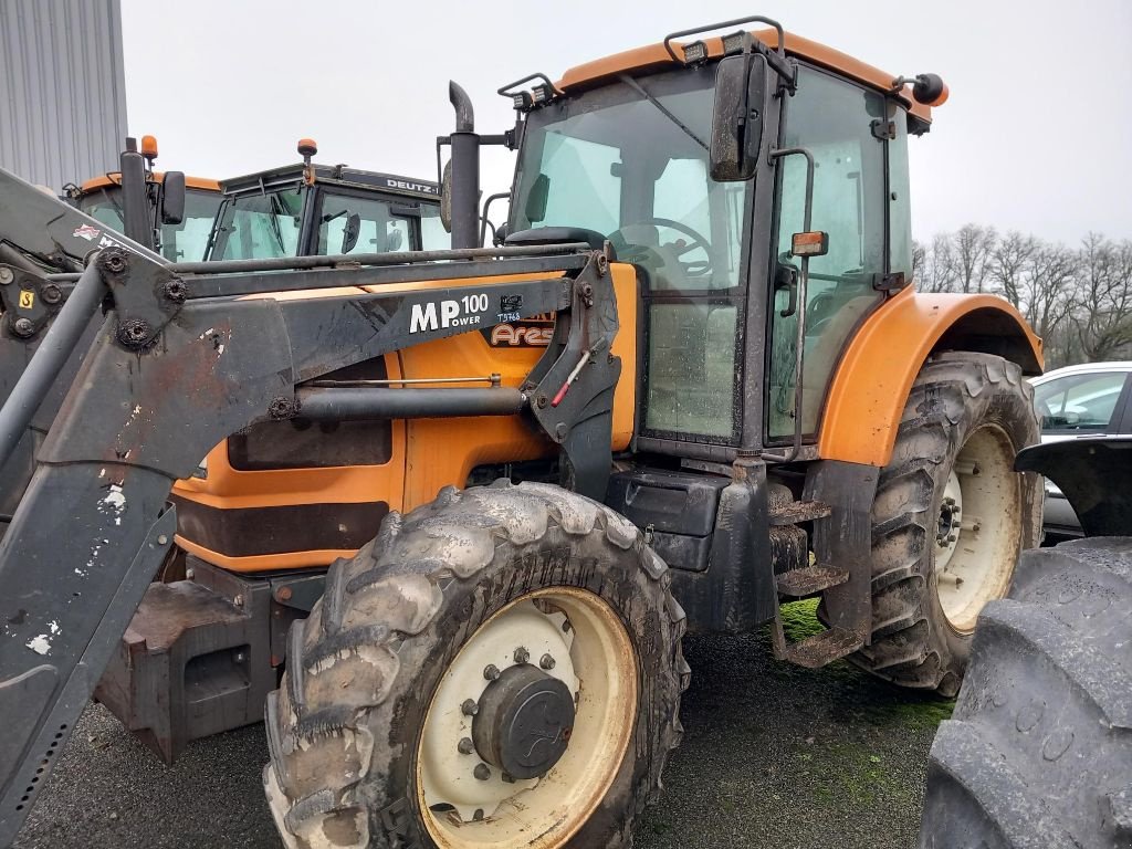 Traktor от тип Renault Arès 696 RZ, Gebrauchtmaschine в BRECE (Снимка 2)