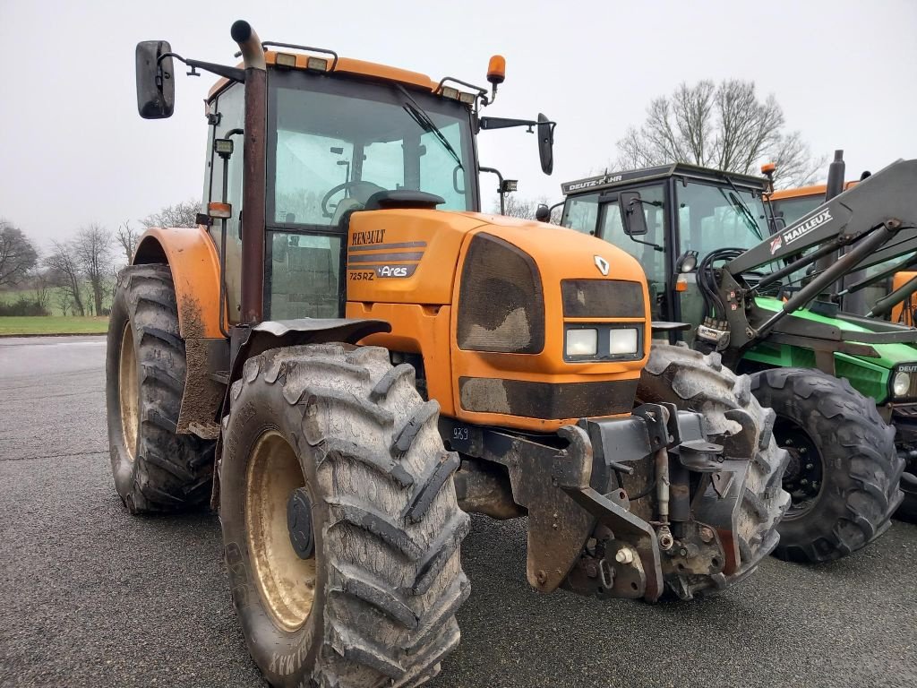 Traktor typu Renault Arès 725 RZ, Gebrauchtmaschine v BRECE (Obrázek 2)