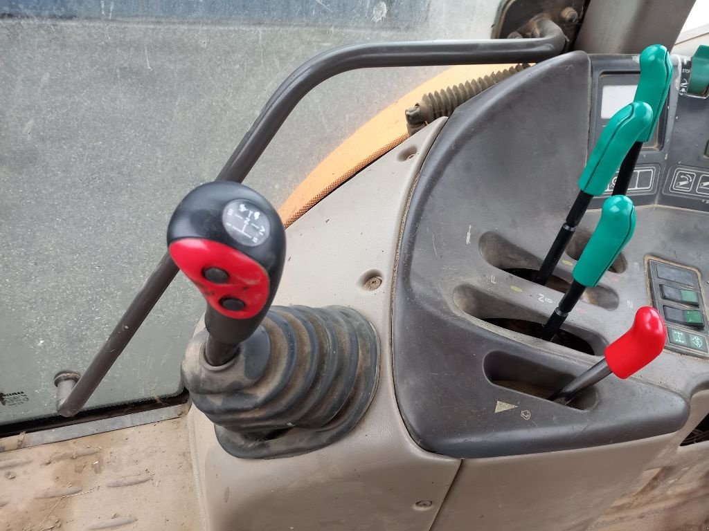 Traktor typu Renault Arès 725 RZ, Gebrauchtmaschine v BRECE (Obrázek 8)