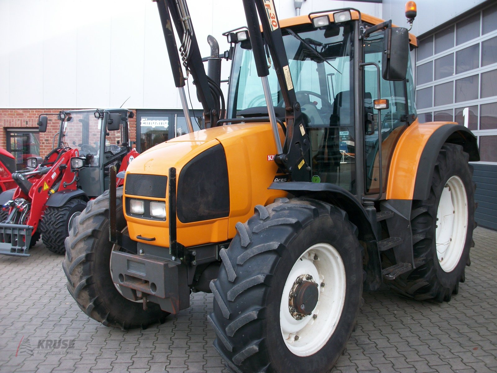 Traktor типа Renault Ares 550 RZ, Gebrauchtmaschine в Fürstenau (Фотография 1)