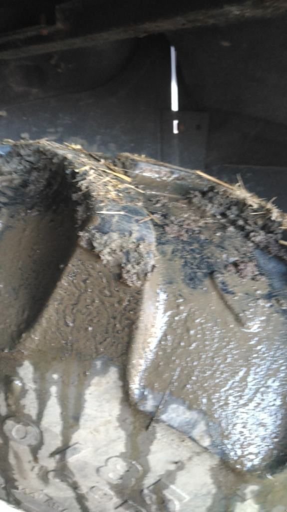 Traktor des Typs Renault ARES 556 RZ, Gebrauchtmaschine in ST ELIX THEUX (Bild 11)