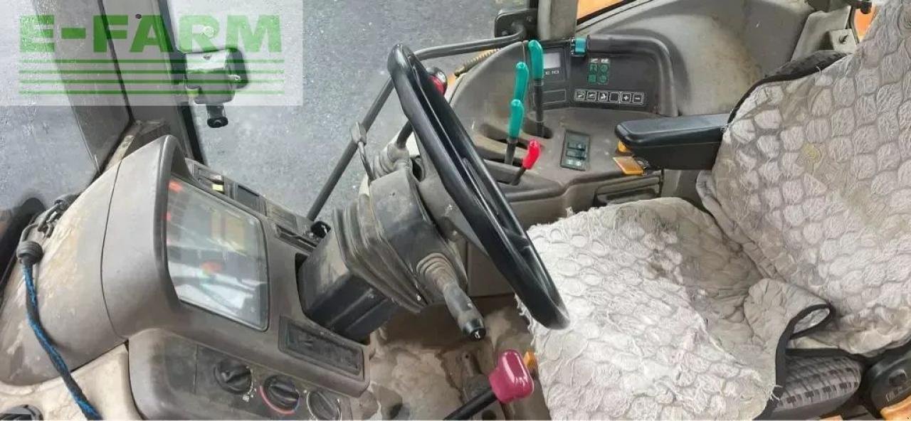 Traktor des Typs Renault ares 610 rz, Gebrauchtmaschine in SAINTE-GENEVIÈVE-SUR-ARGENCE (Bild 4)