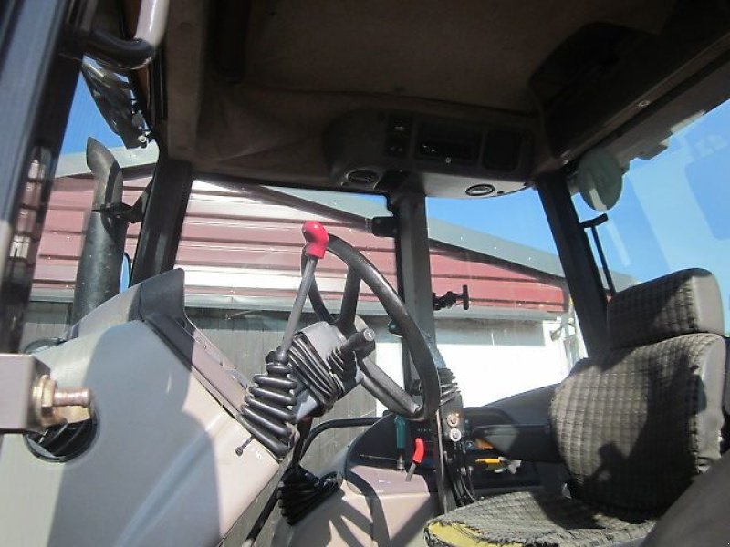 Traktor des Typs Renault ARES 610, Gebrauchtmaschine in Ziegenhagen (Bild 4)