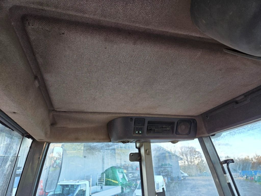 Traktor of the type Renault ARES 610RX, Gebrauchtmaschine in MAYENNE (Picture 11)