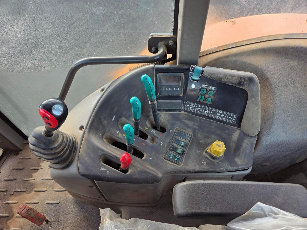 Traktor of the type Renault ARES 610RX, Gebrauchtmaschine in MAYENNE (Picture 10)