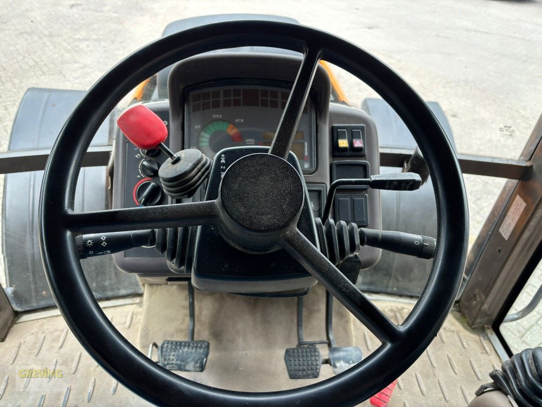 Traktor des Typs Renault Ares 620, Gebrauchtmaschine in Ahaus (Bild 21)