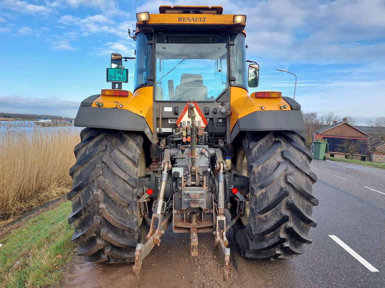 Traktor of the type Renault Ares 720, Gebrauchtmaschine in Ouderkerk aan den IJssel (Picture 4)