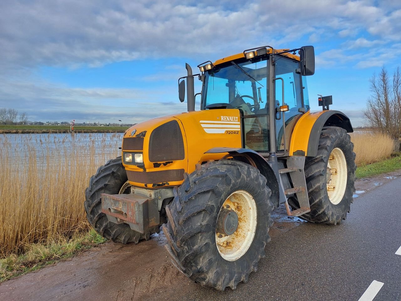 Traktor of the type Renault Ares 720, Gebrauchtmaschine in Ouderkerk aan den IJssel (Picture 3)