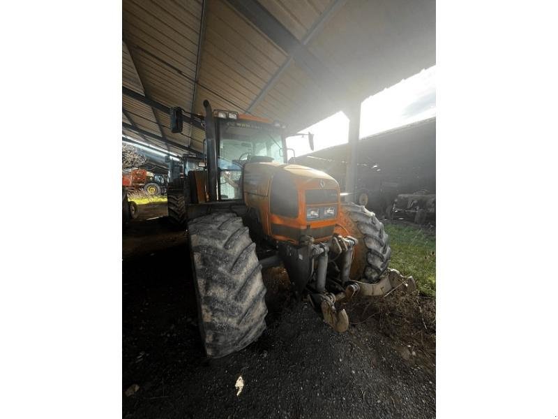 Traktor a típus Renault ARES 825, Gebrauchtmaschine ekkor: PITHIVIERS Cedex (Kép 3)