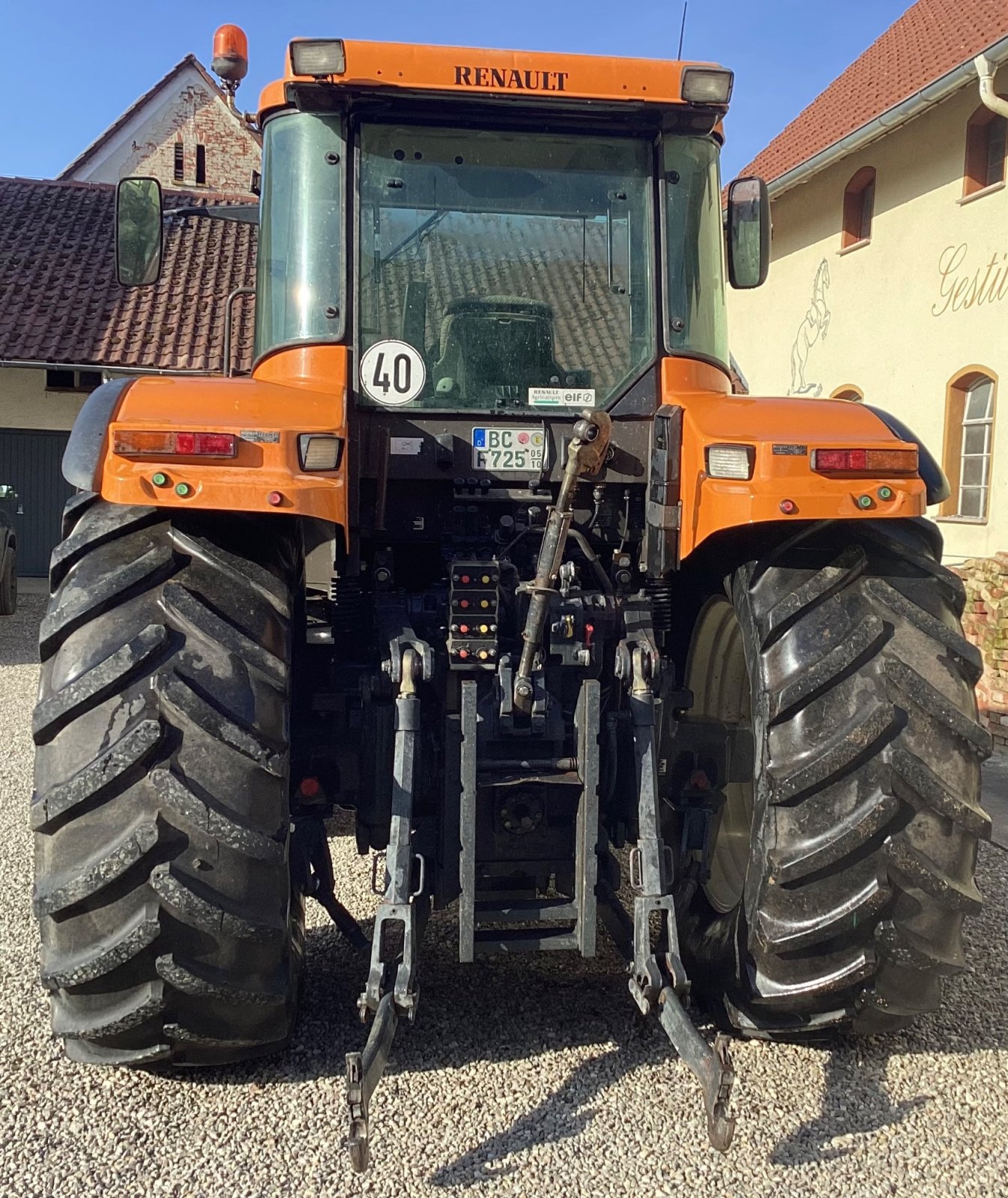 Traktor типа Renault Ares RZ 725, Gebrauchtmaschine в Achstetten (Фотография 2)