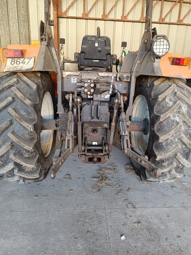 Traktor typu Renault CELTIS 446 RA, Gebrauchtmaschine v Chauvoncourt (Obrázek 10)