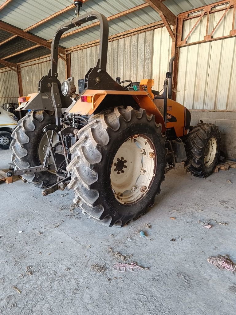 Traktor typu Renault CELTIS 446 RA, Gebrauchtmaschine v Chauvoncourt (Obrázek 2)