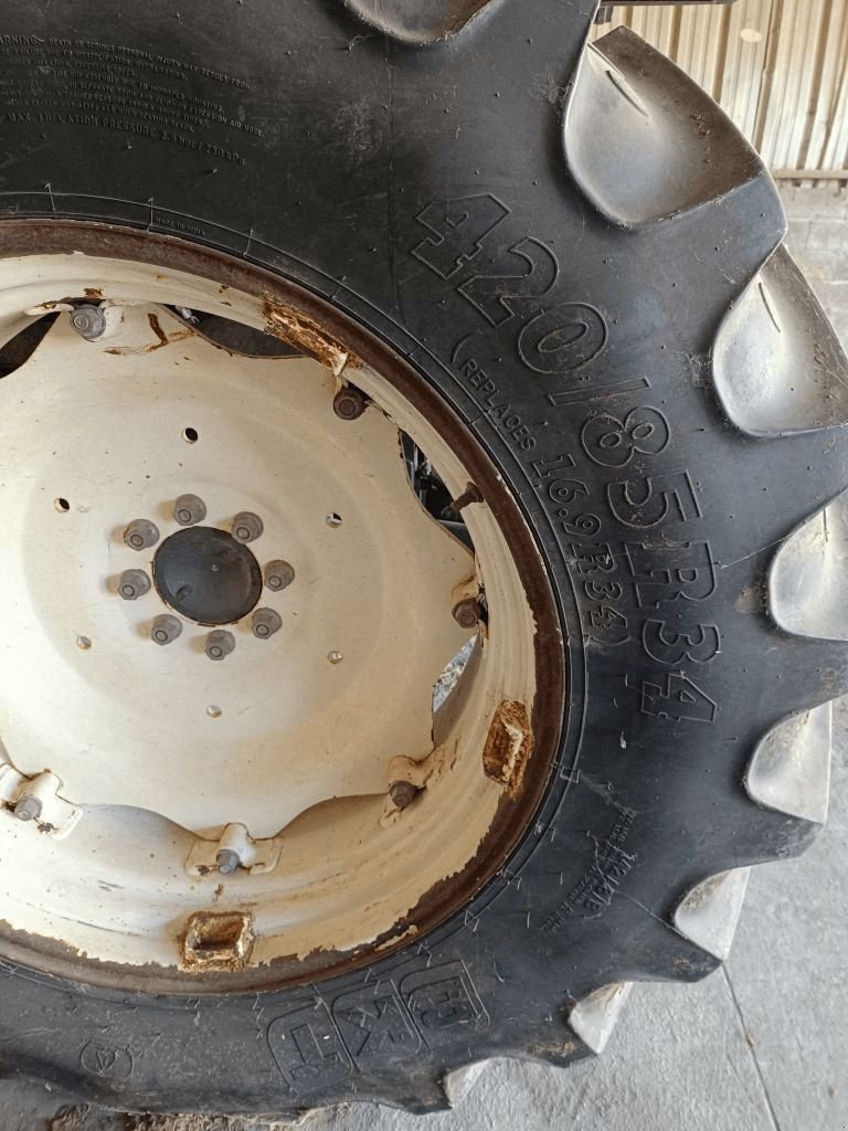 Traktor del tipo Renault CELTIS 446 RA, Gebrauchtmaschine In Chauvoncourt (Immagine 11)