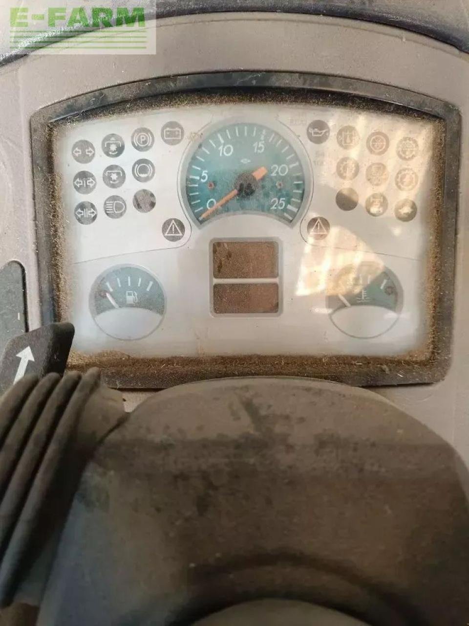 Traktor typu Renault celtis 446 ra, Gebrauchtmaschine v CHAUVONCOURT (Obrázek 9)