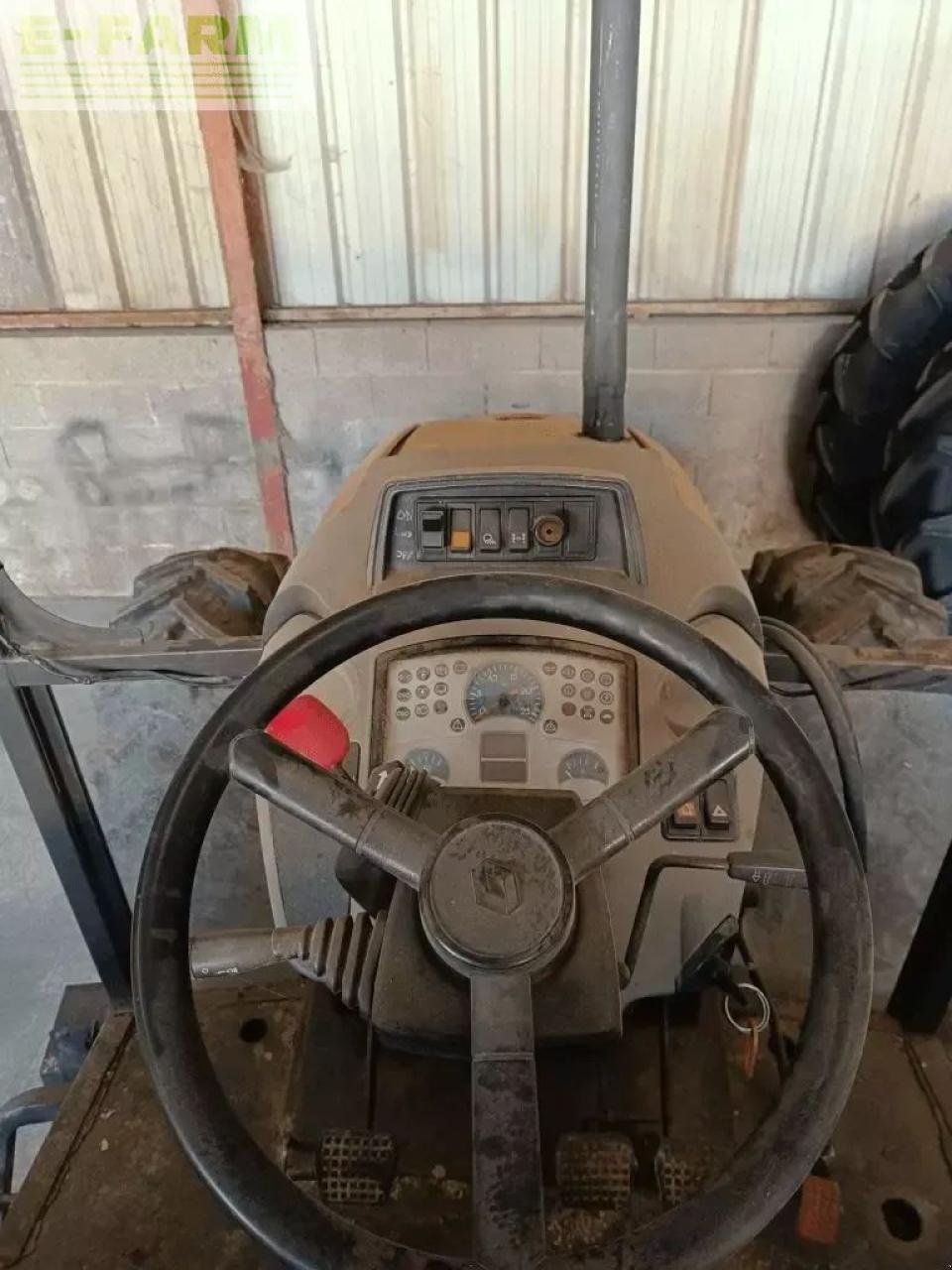 Traktor του τύπου Renault celtis 446 ra, Gebrauchtmaschine σε CHAUVONCOURT (Φωτογραφία 8)