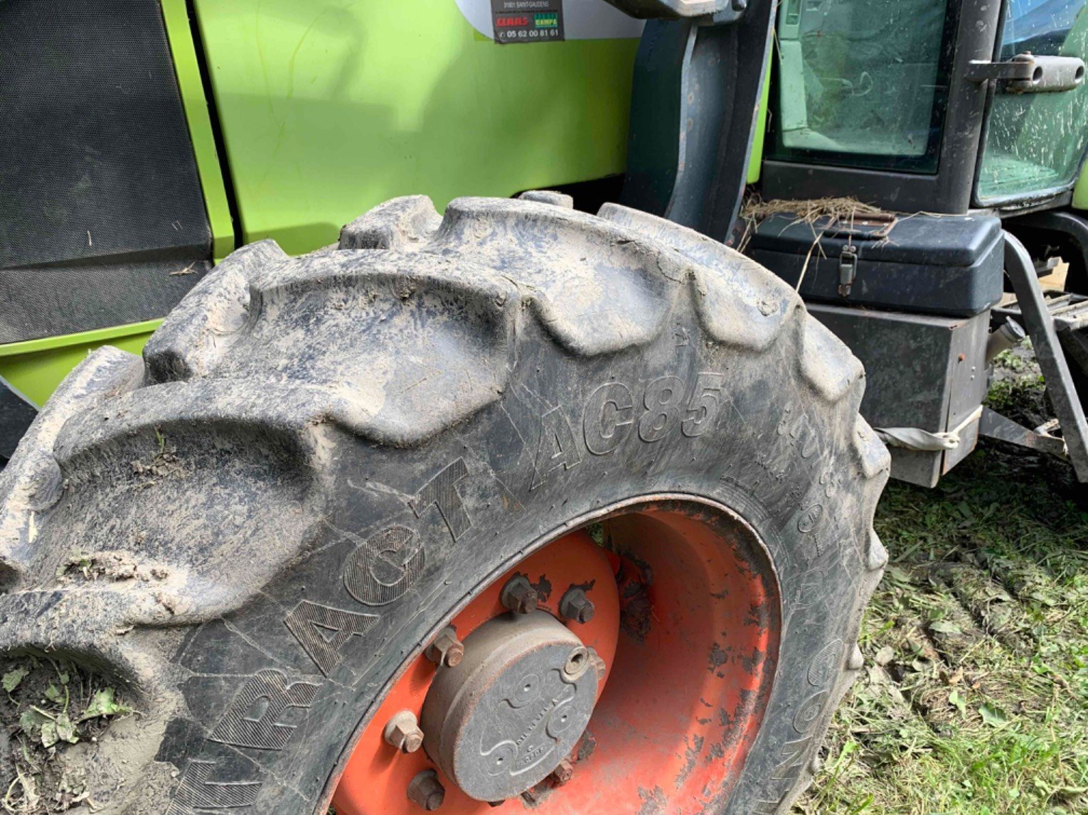 Traktor del tipo Renault CELTIS456, Gebrauchtmaschine en ORLEIX (Imagen 5)