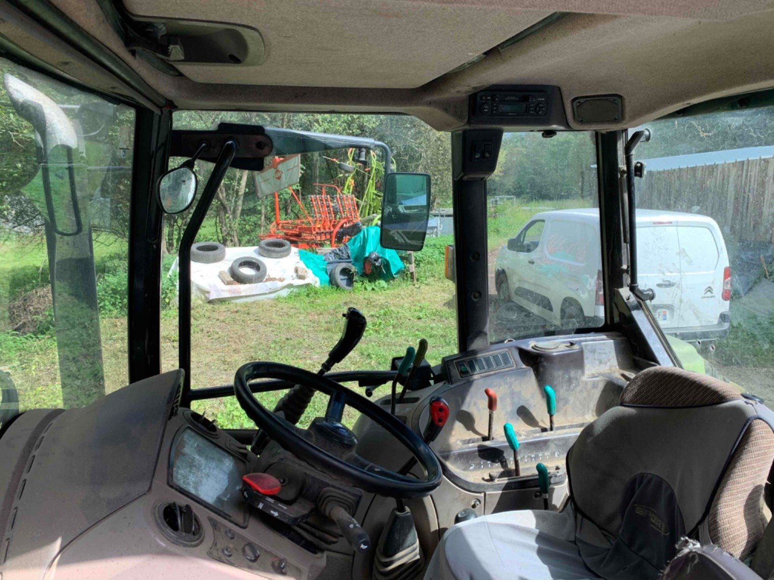 Traktor del tipo Renault CELTIS456, Gebrauchtmaschine en ORLEIX (Imagen 8)