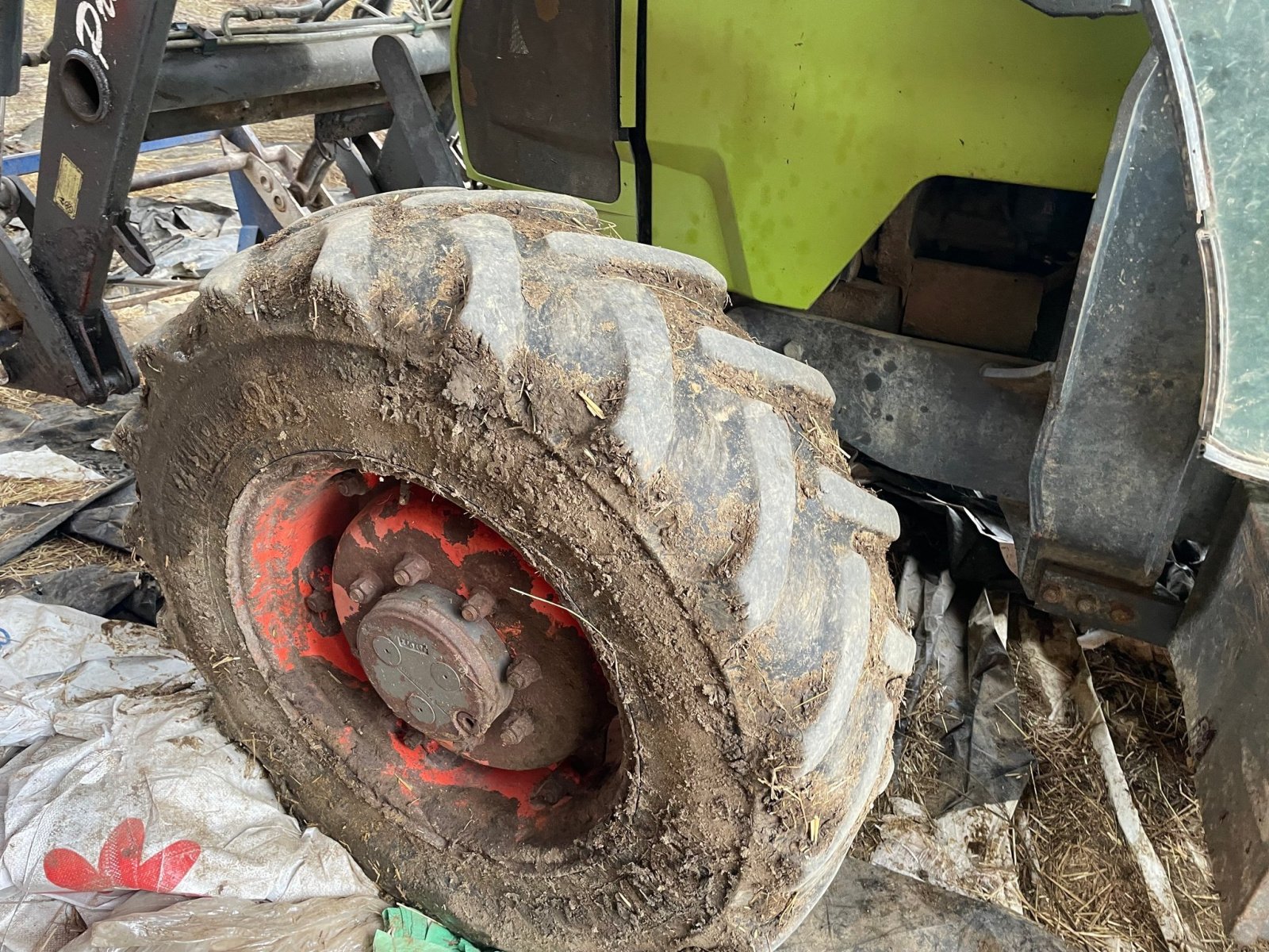 Traktor Türe ait Renault CELTIS456RX, Gebrauchtmaschine içinde ORLEIX (resim 9)